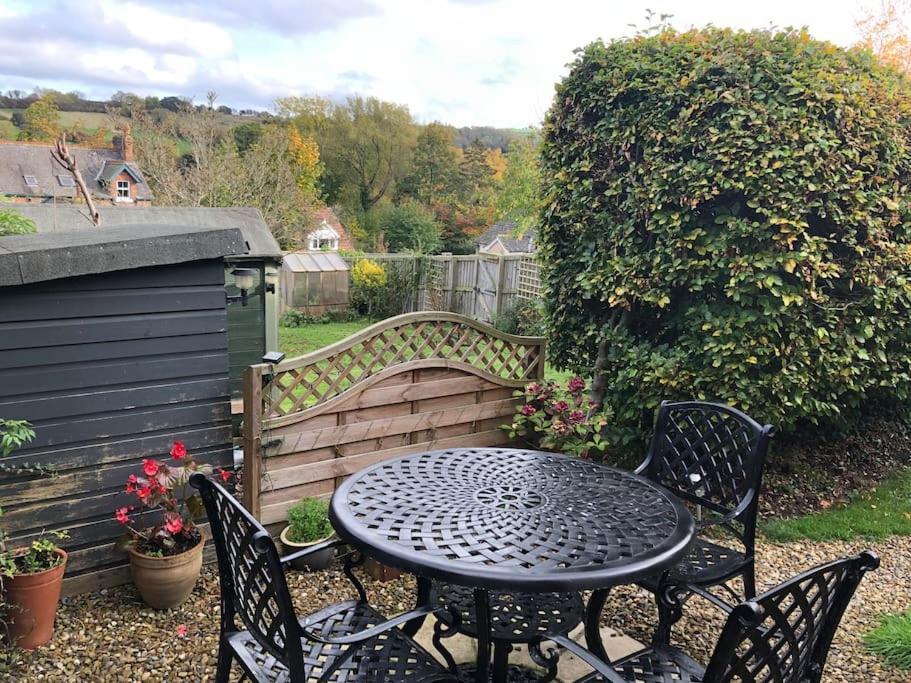 Hideaway Between Coast And Moors In A Beautiful Village Apartment Sleights Extérieur photo